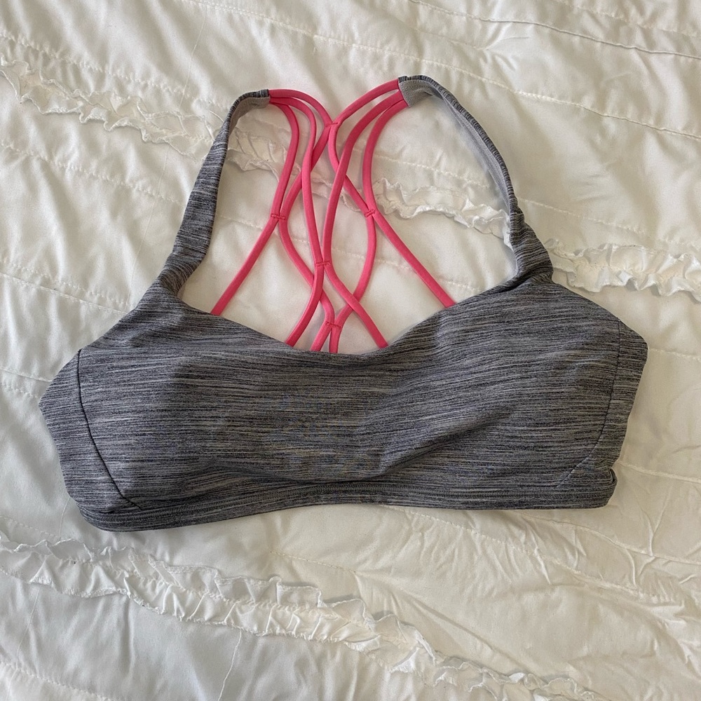 Lululemon sports bra